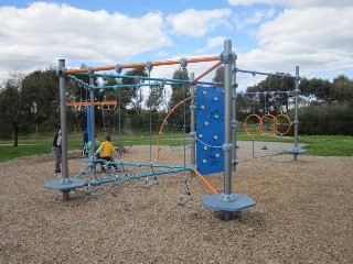 Volantis Crescent Playground, Roxburgh Park