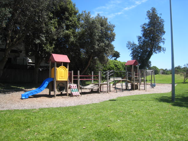 W.E. Newton Reserve Playground, Point Nepean Road, Portsea