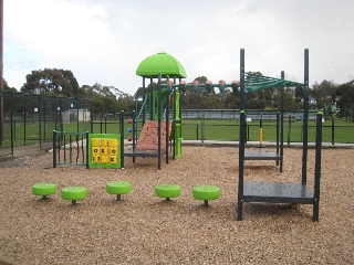 Waratah Reserve Playground, Doveton Avenue, Eumemmerring