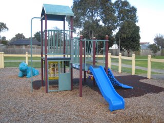 Waratah South Reserve Playground, Frawley Road, Eumemmerring