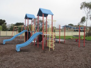Warwick Park Playground, Mimosa Avenue, Alfredton