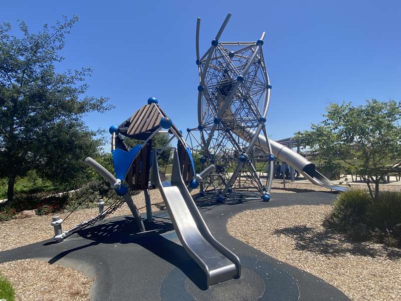 Wilton Fields Village Park Playground, Wimbledon Boulevard, Strathtulloh