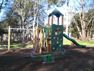 Winswood Close Playground, Vermont South