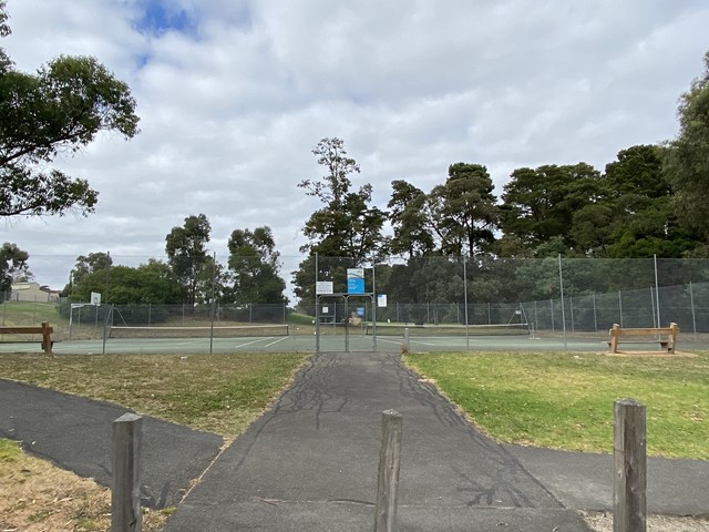 Yarrunga Reserve Free Public Tennis Court (Croydon Hills)