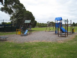 A.H. Ford Reserve Playground, Lindwood Avenue, Altona