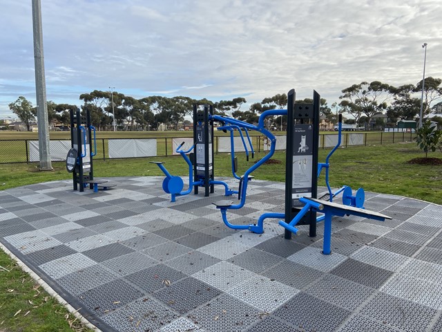 A.W Langshaw Reserve Outdoor Gym (Altona North)