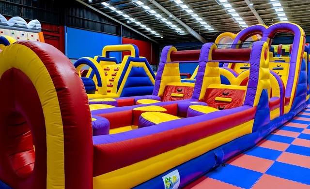 AiroWorld Trampoline and Inflatable Park (Altona)