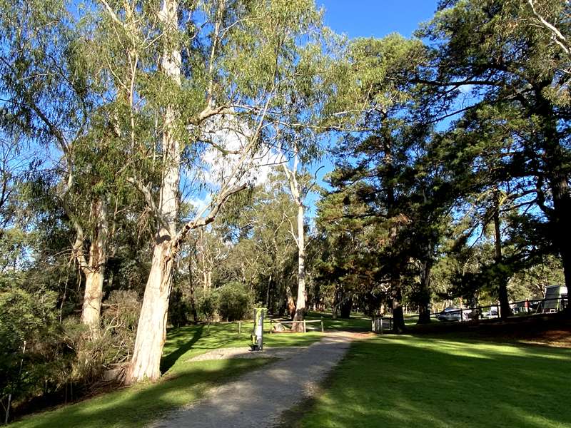 Akoonah Park Outdoor Gym (Berwick)
