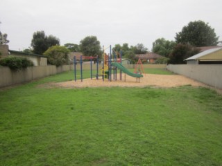 Alamein Court Playground, Golden Square