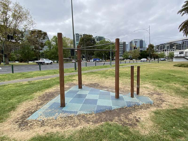 Albert Park Reserve Outdoor Gym Lake Circuit (Albert Park)