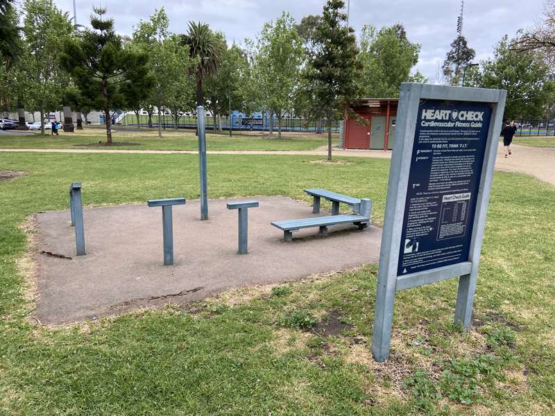 Albert Park Reserve Outdoor Gym Lake Circuit (Albert Park)