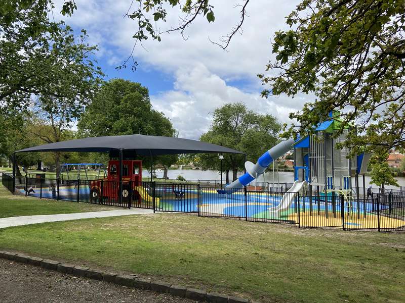 Alexandra Gardens Playground, Vincent Street, Ararat