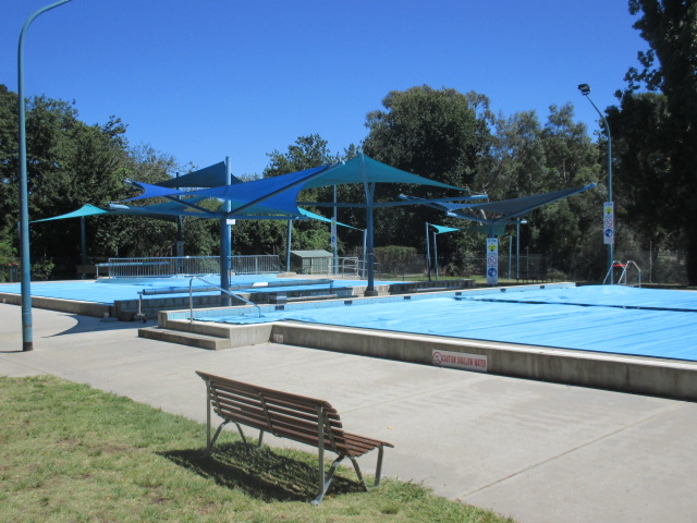 Alexandra Outdoor Swimming Pool