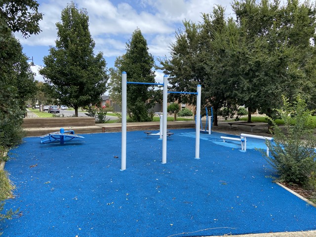 Alisma Boulevard Reserve Outdoor Gym (Cranbourne North)