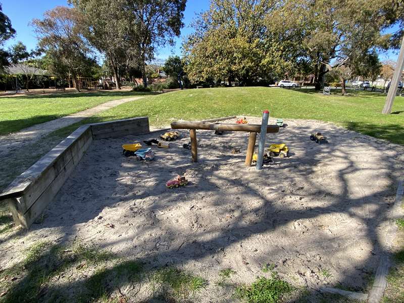 Allambee Park Playground, Neptune Street, Sandringham