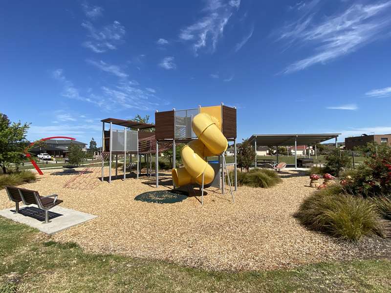 Allenby Road Playground, Hillside