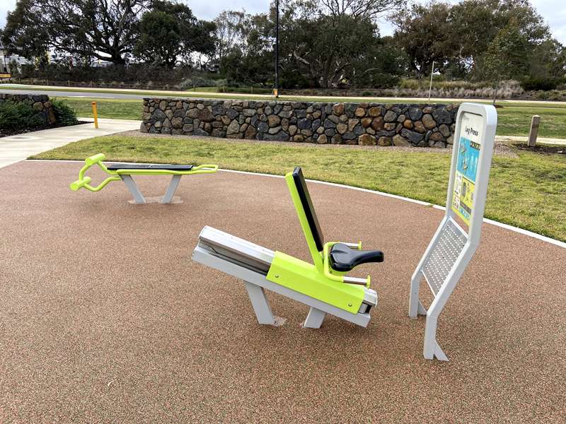 Alloca Crescent Outdoor Gym (Donnybrook)