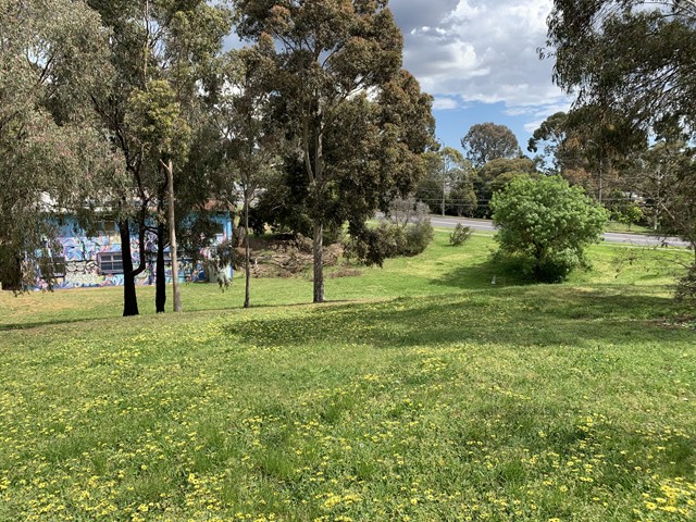 Alma Play Park Dog Off Leash Area (Lower Plenty)