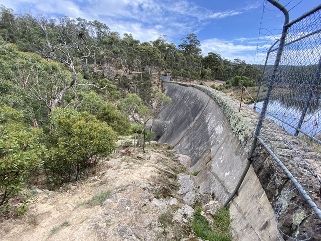 Anakie Gorge Walk (Staughton Vale)