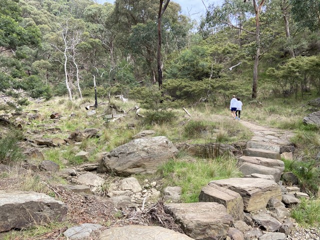 Anakie Gorge Walk (Staughton Vale)