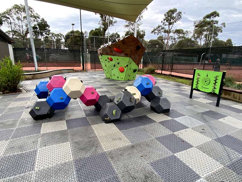 Andrew Park Outdoor Gym (Eltham)