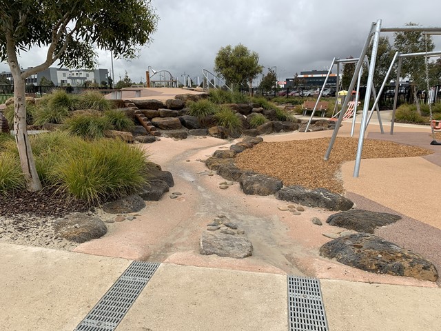 Anzac Park Play Space, Central Park Avenue, Craigieburn