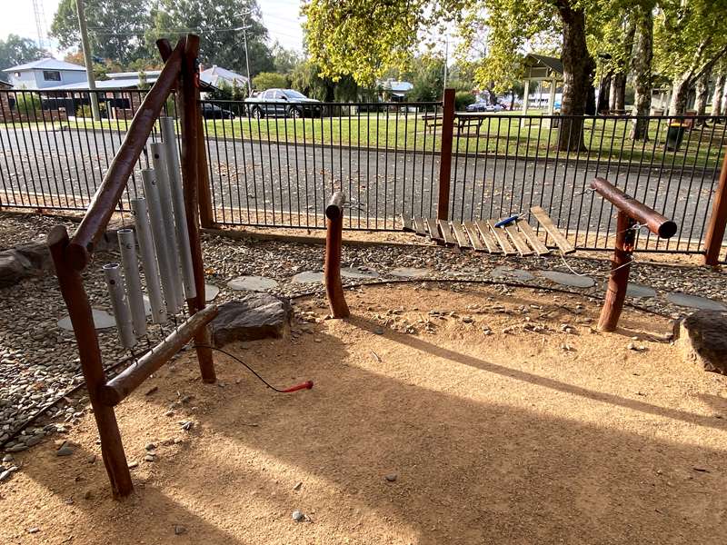 Apex Park Playground, Clements Street, Wangaratta
