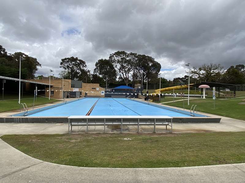 Ararat Outdoor Olympic Swimming Pool