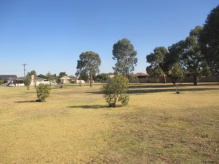 Atkinson Reserve Dog Off Leash Area (Reservoir)