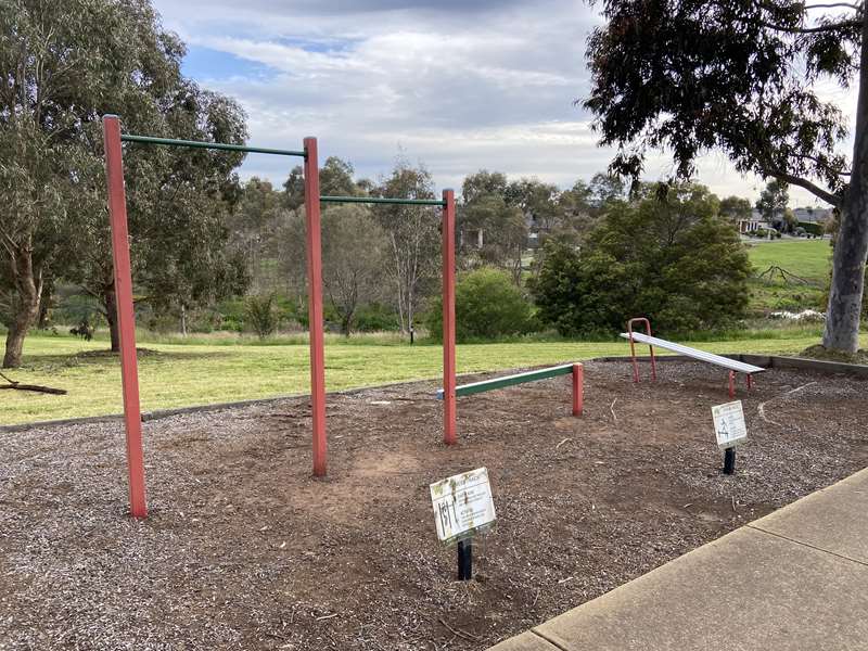 Autumn Fields Circuit Outdoor Gym (Tarneit)