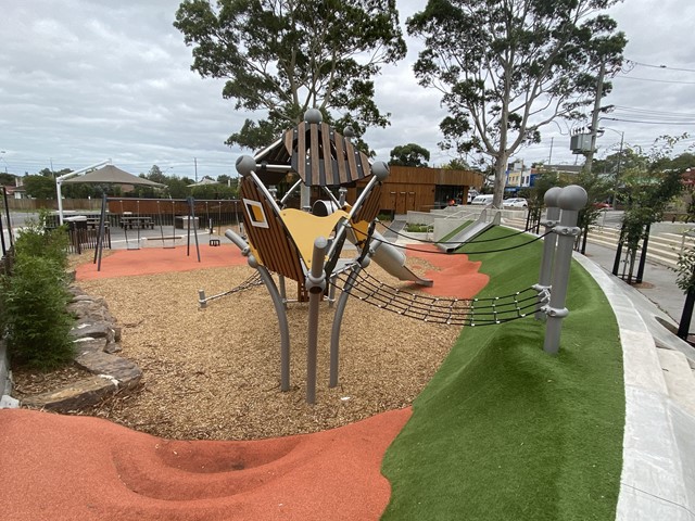 Autumn Place Playground, Doveton