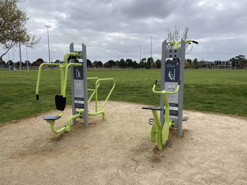 Balmoral Park Outdoor Gym (Derrimut)