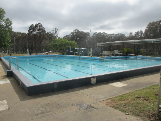 Balmoral Outdoor Swimming Pool