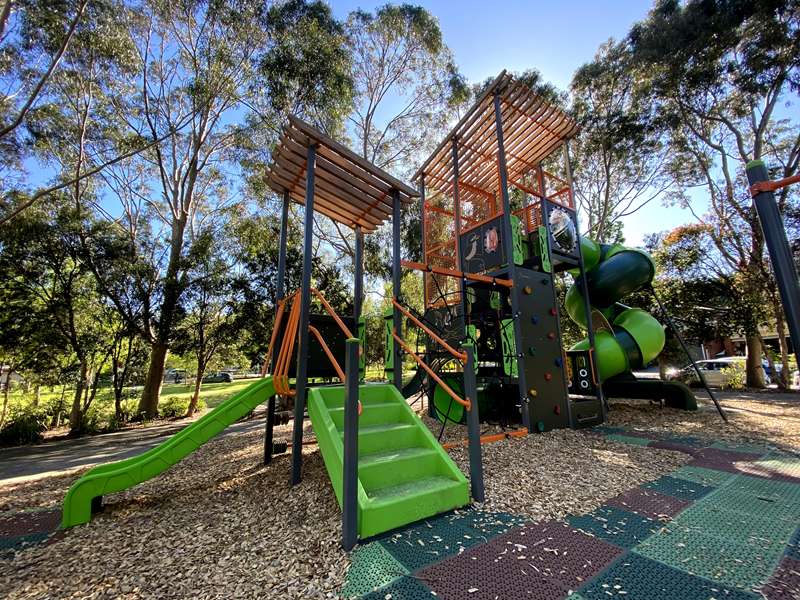 Barton Mews Reserve Playground, Chirnside Road, Berwick