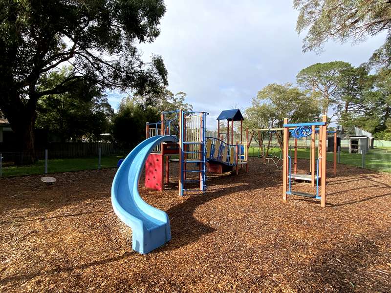 Barwon Downs Town Park Playground, Birregurra-Forrest Road, Barwon Downs