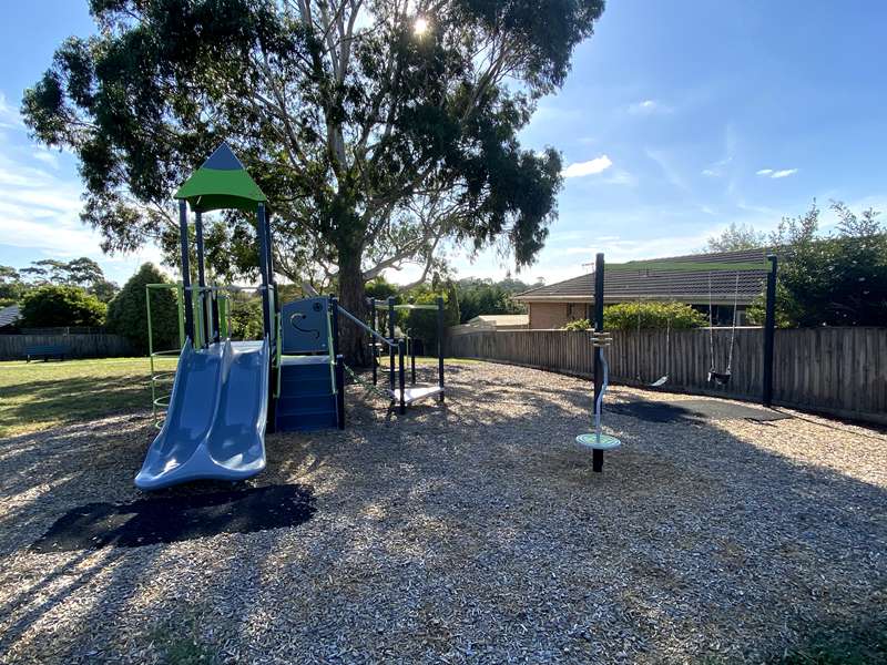 Baw Baw Vista Park Playground, Callistemon Crescent, Drouin