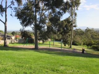 Bayley Street Playground, Moe