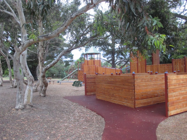 Beckett Park Playground, Parring Road, Balwyn