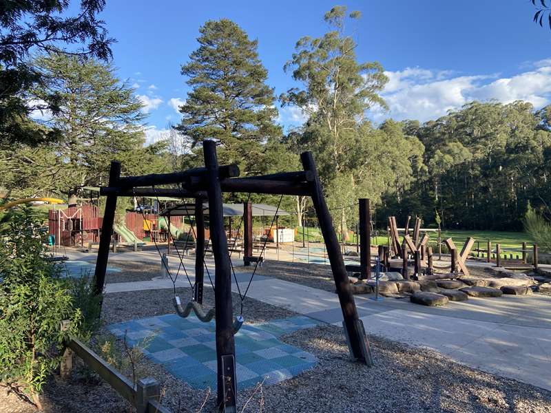 Belgrave Lake Park Playground, Park Drive, Belgrave