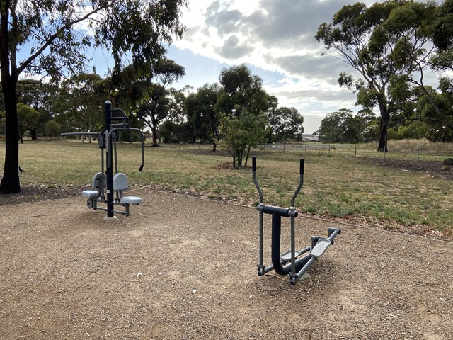 Bellara Crescent Reserve Outdoor Gym (Kealba)