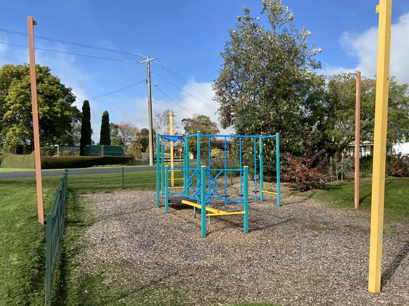 Bena Bus Terminal Playground, Bass Valley Road, Bena