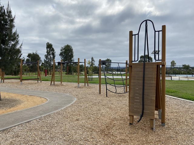 Berwick Springs Wetlands Outdoor Gym (Narre Warren South)