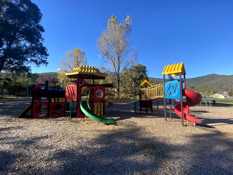 Bicentennial Park Playground, Lakeside Avenue, Mount Beauty