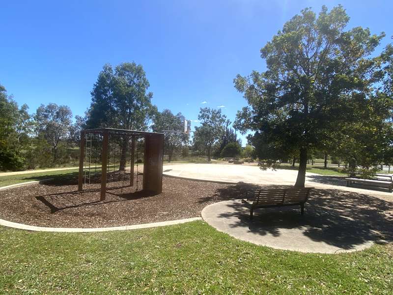 Black Swan Court Playground, Lara