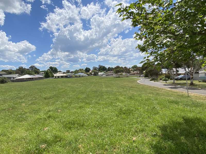 Bolton Reserve Dog Off Leash Area (Kyneton)