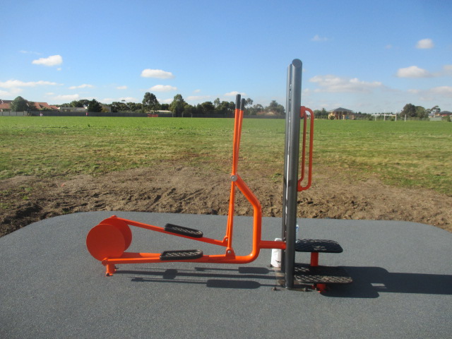 Boronia Drive Outdoor Gym (Hillside)