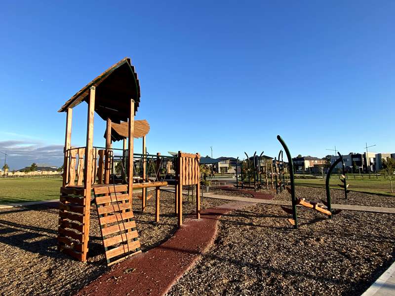 Boulevard Park Playground, Mamic Boulevard, Fraser Rise