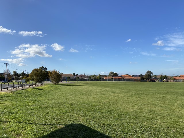 Bradford Avenue Reserve Dog Off Leash Area (Greenvale)