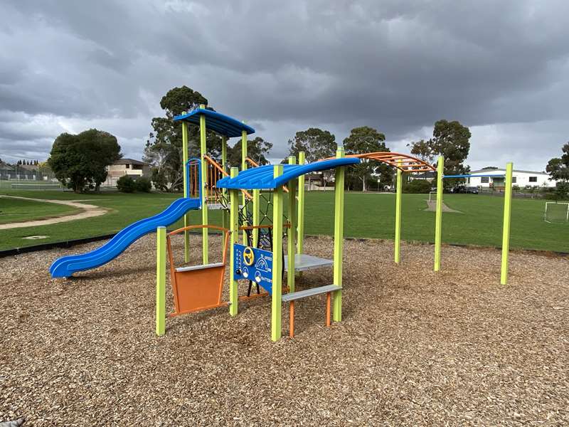 Bradshaw Street Reserve Playground, Bradshaw Street, Essendon