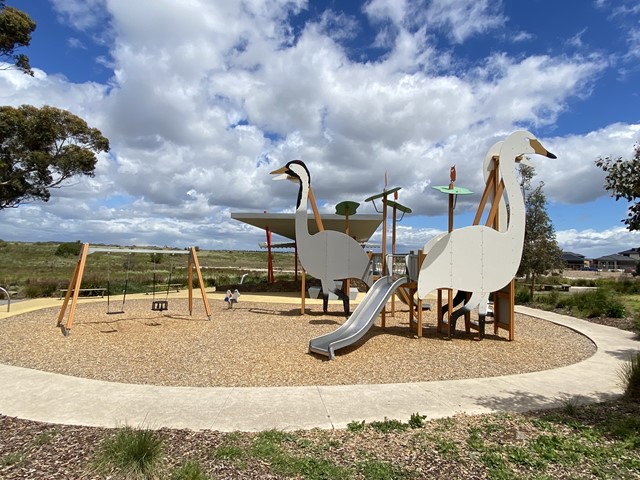 Bregman Esplanade Playground, Manor Lakes